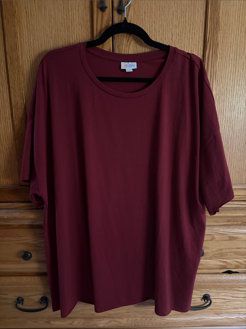 LuLaRoe Short Sleeve Tee in Deep Burgundy